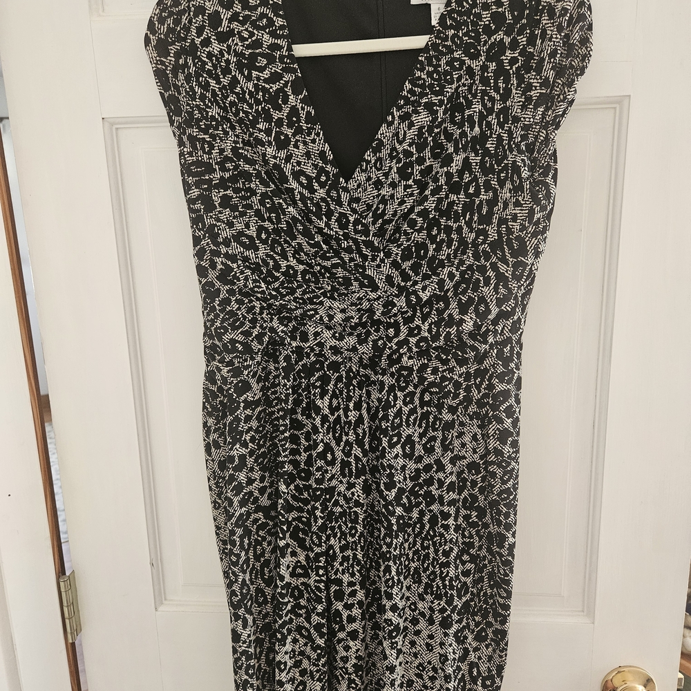 London Style Black and White Midi Dress